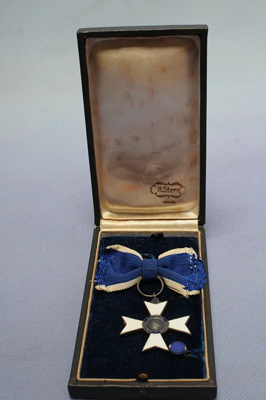 A medalha Ordem do Rio Branco enviada para Fayga, em 1972 - 7,3 x 6,5 cm