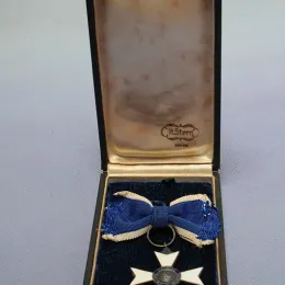 A medalha Ordem do Rio Branco enviada para Fayga, em 1972 - 7,3 x 6,5 cm